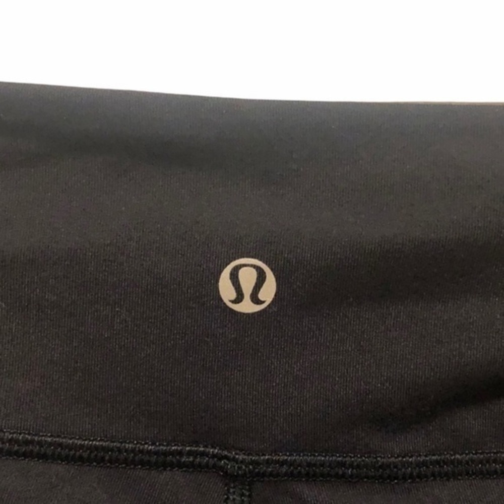 Lululemon Athletica cropped leggings size 4 buttery soft - Picture 5 of 5